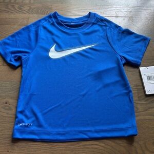 NWT Nike Boys Shirt size 6